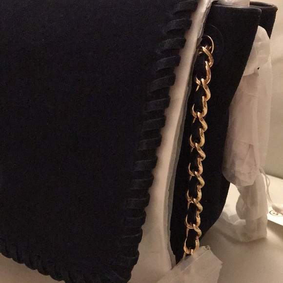 ToryBurch navy color-suede bag - Picture 4 of 7